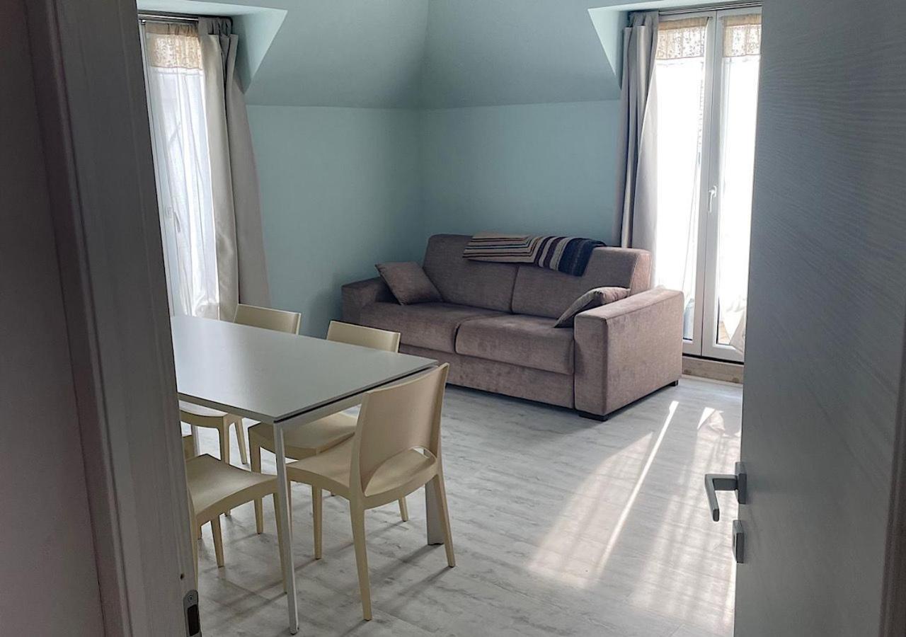 La Magnolia Apartaments IV Tulip Desenzano del Garda Eksteriør bilde